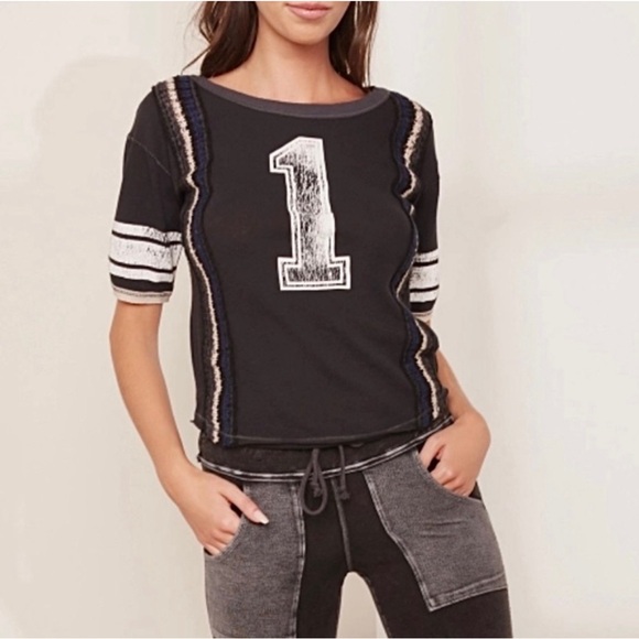 We The Free People First Place Tee
Top XS Black - Picture 1 of 11